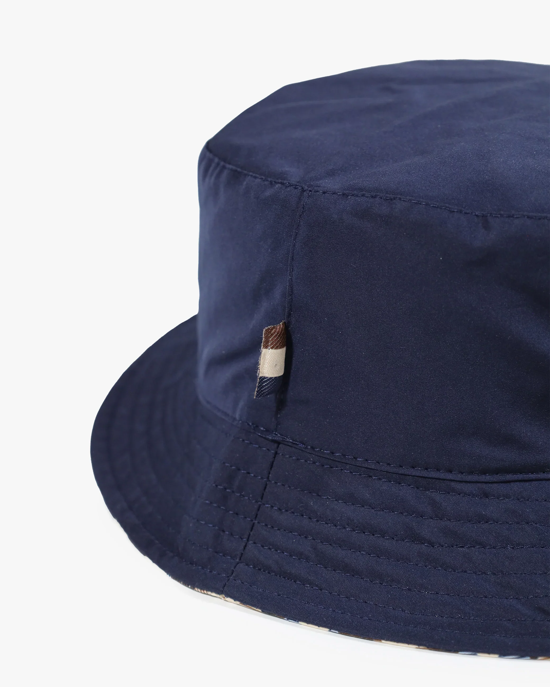 Aquascutum Active Iconic Club Check Reversible Bucket Hat - Image 5