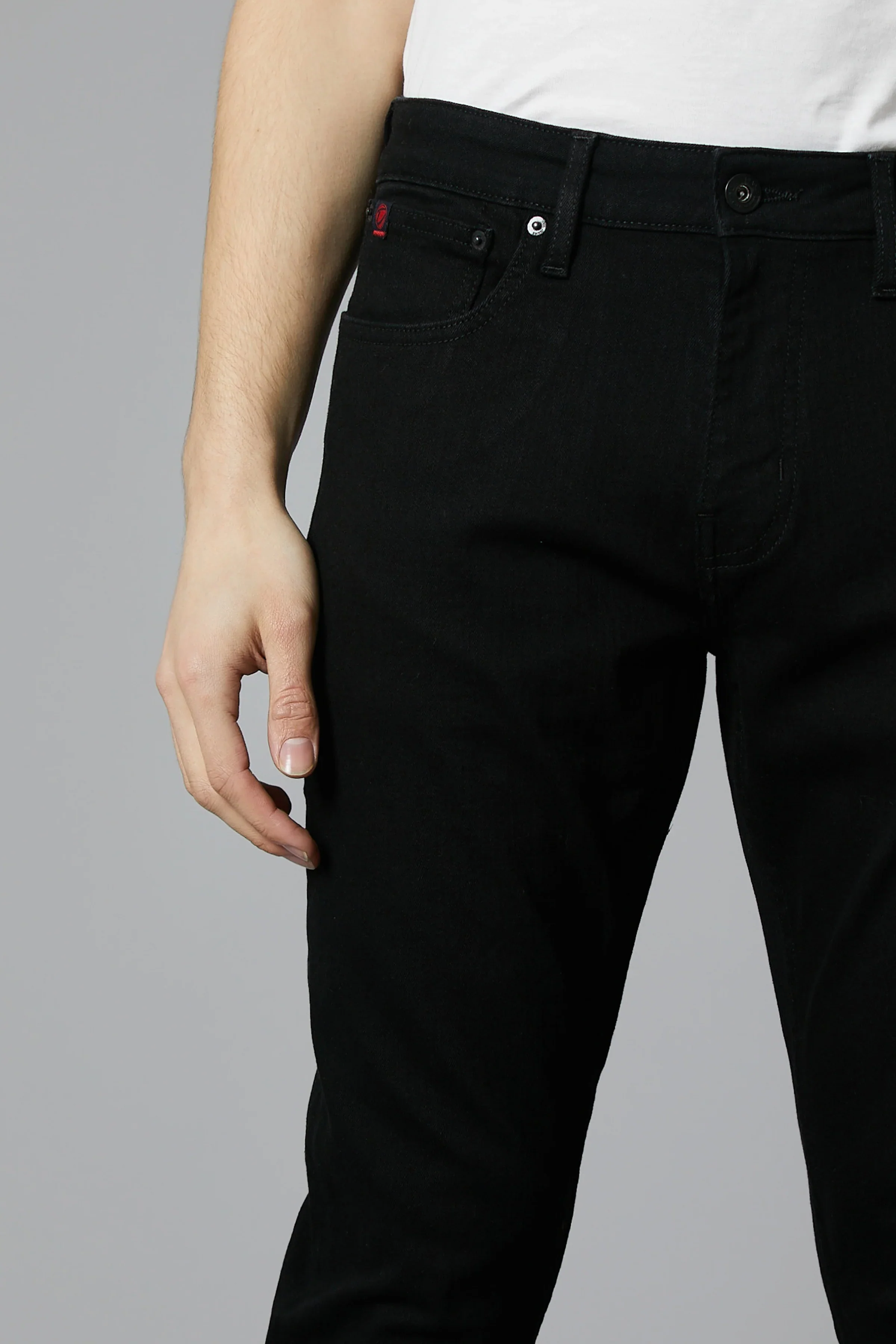 DML Alaska Straight Fit Jeans In Deep Black - Image 3