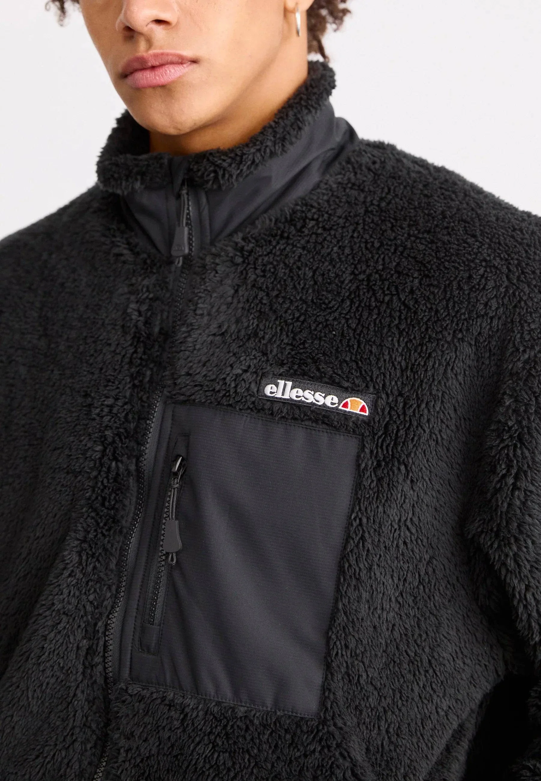 Ellesse Sherpa Fleece in Black - Image 2