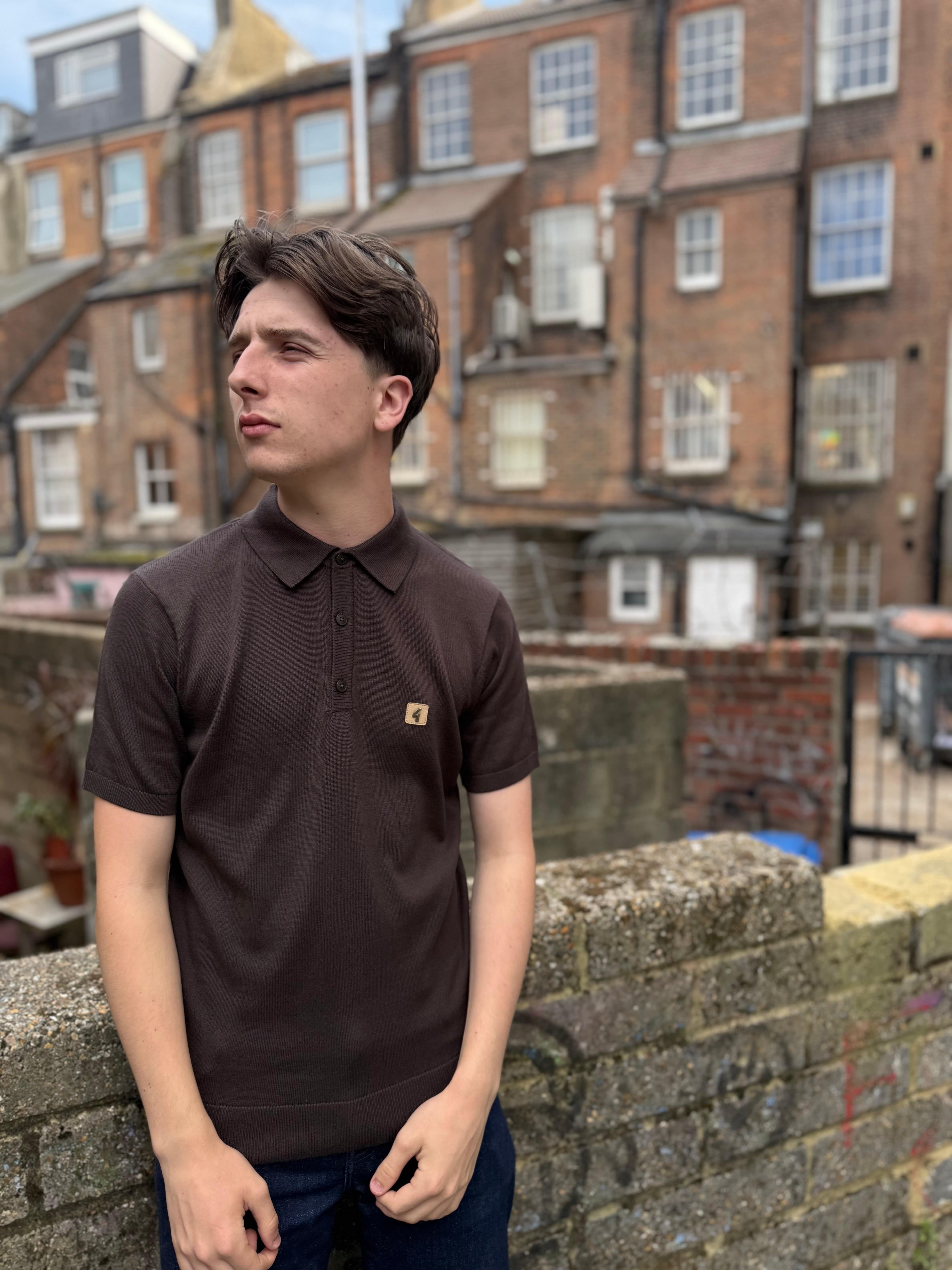 Gabicci Vintage Jackson Short Sleeve Plain Knitted Polo Clove - Image 2