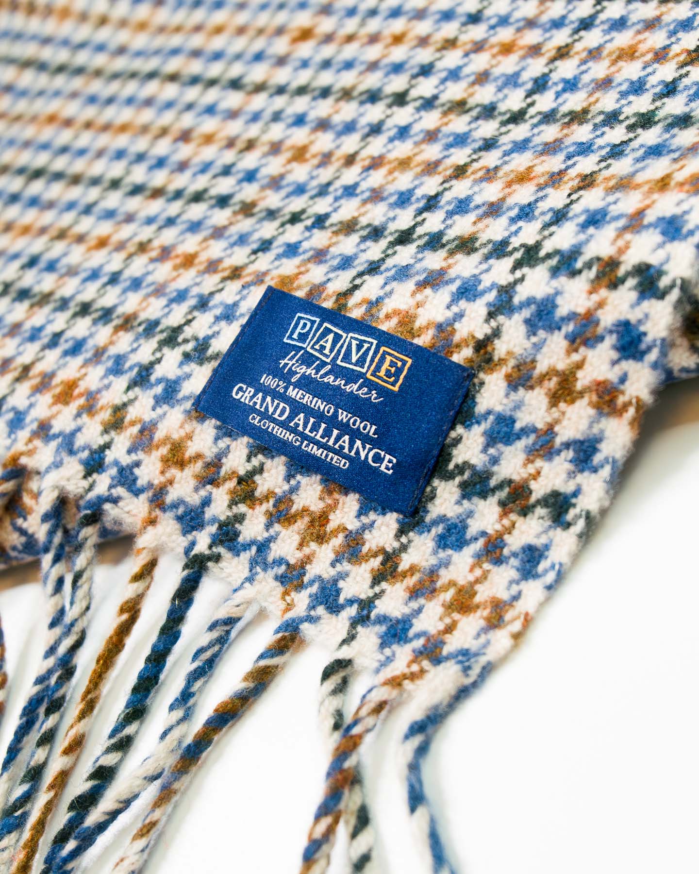 Grand Alliance Pave Highlander Merino Wool Scarf - Image 3