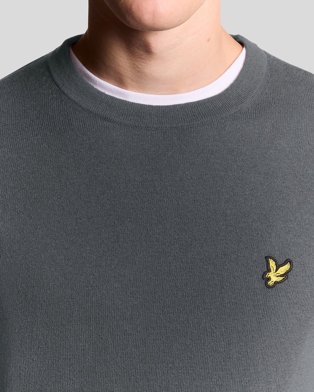 Lyle & Scott Cotton Merino Crew Neck Jumper Shadow Grey - Image 2