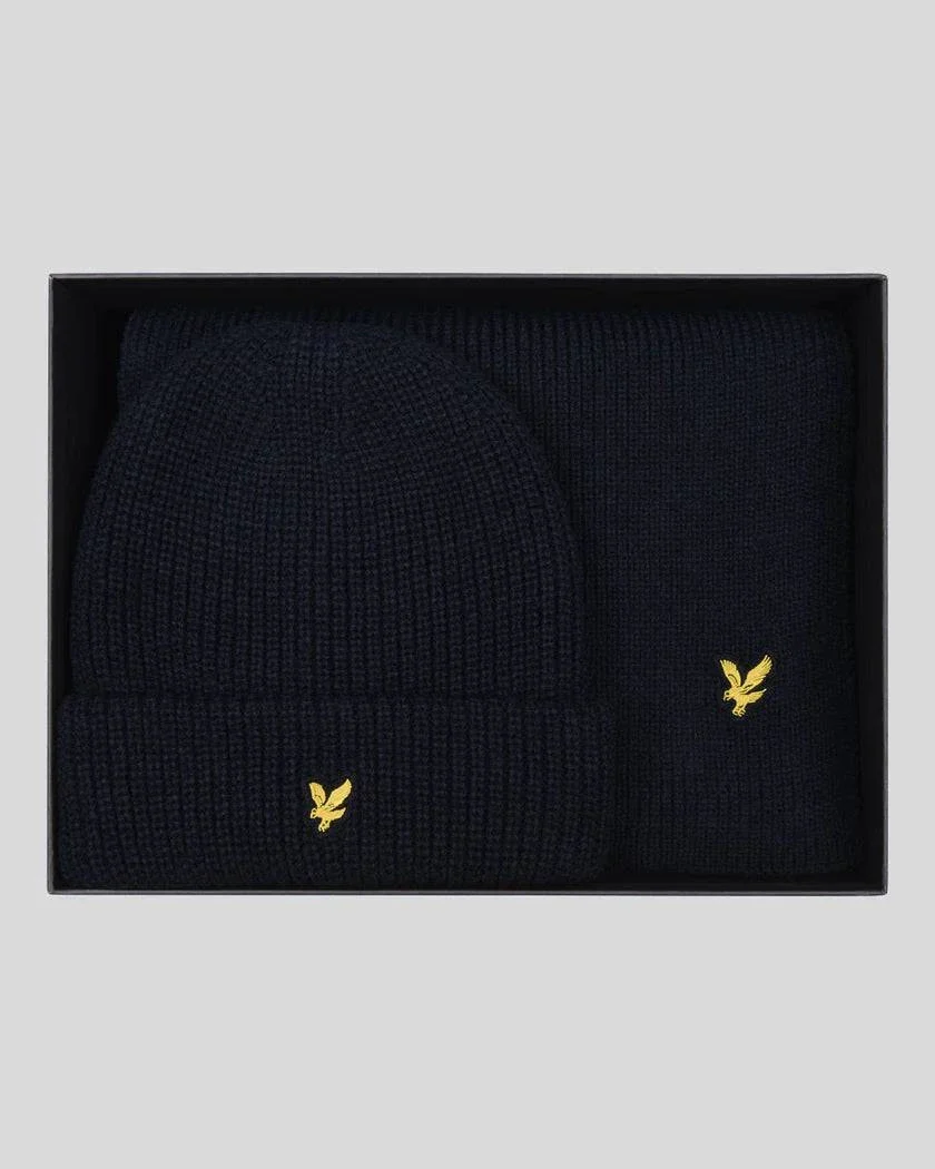 Lyle & Scott Lambswool Ribbed Beanie & Scarf Set in Dark Navy