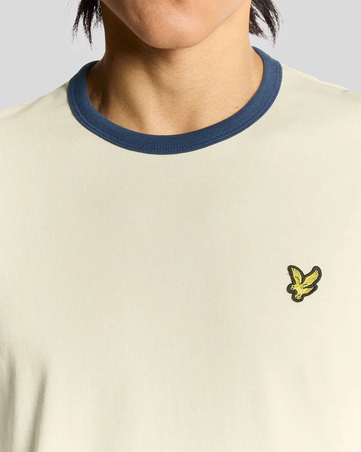 Lyle & Scott Ringer Cotton Crew Neck T-Shirt Drop Cloth/Sargasso Sea - Image 2