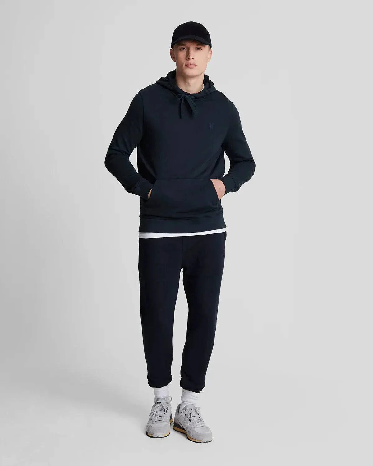 Lyle & Scott Tonal Eagle Pullover Hoodie In Dark Navy - Image 2