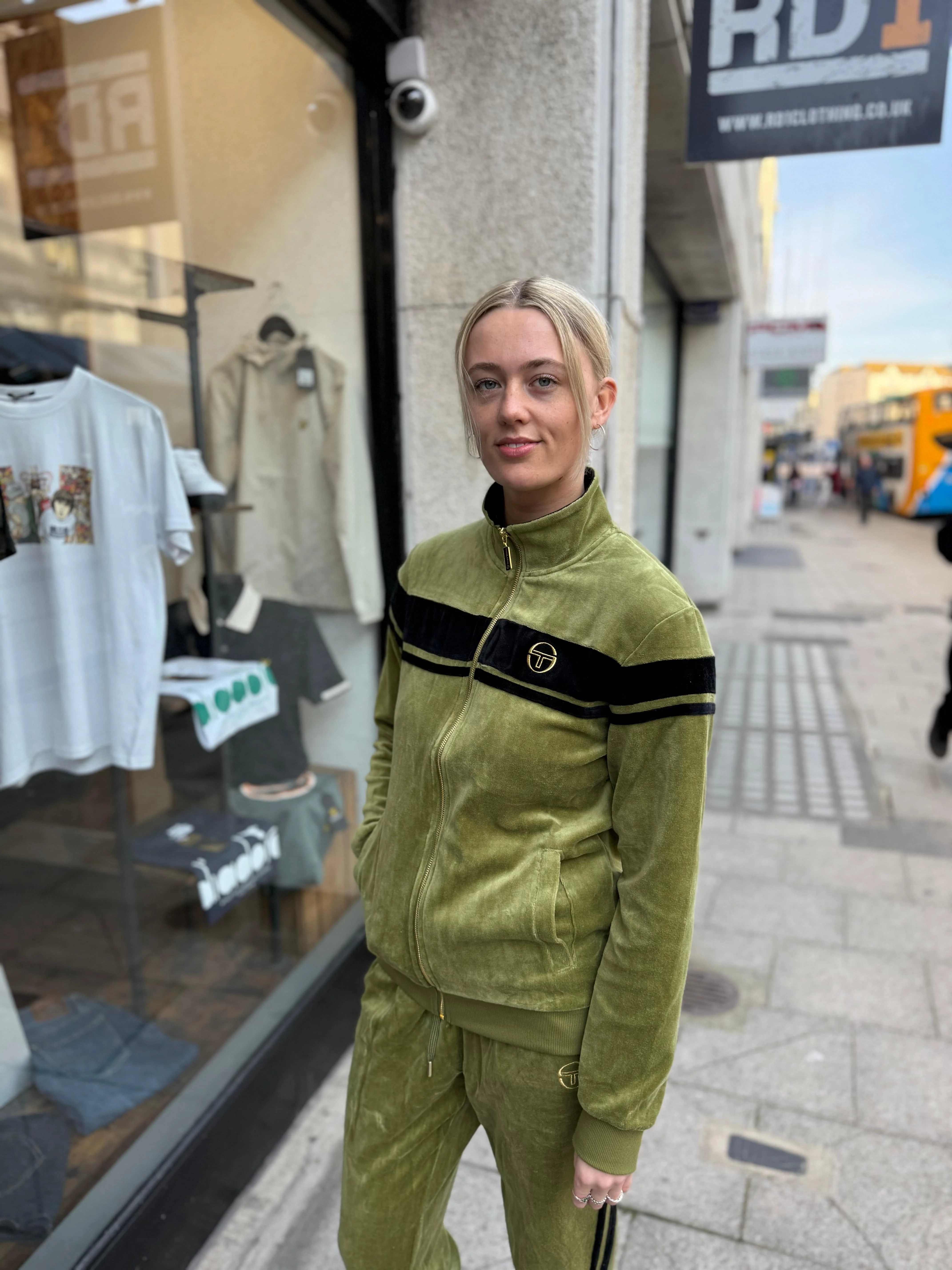 Sergio Tacchini Damarindo Velour Track Pants In Sphagnum