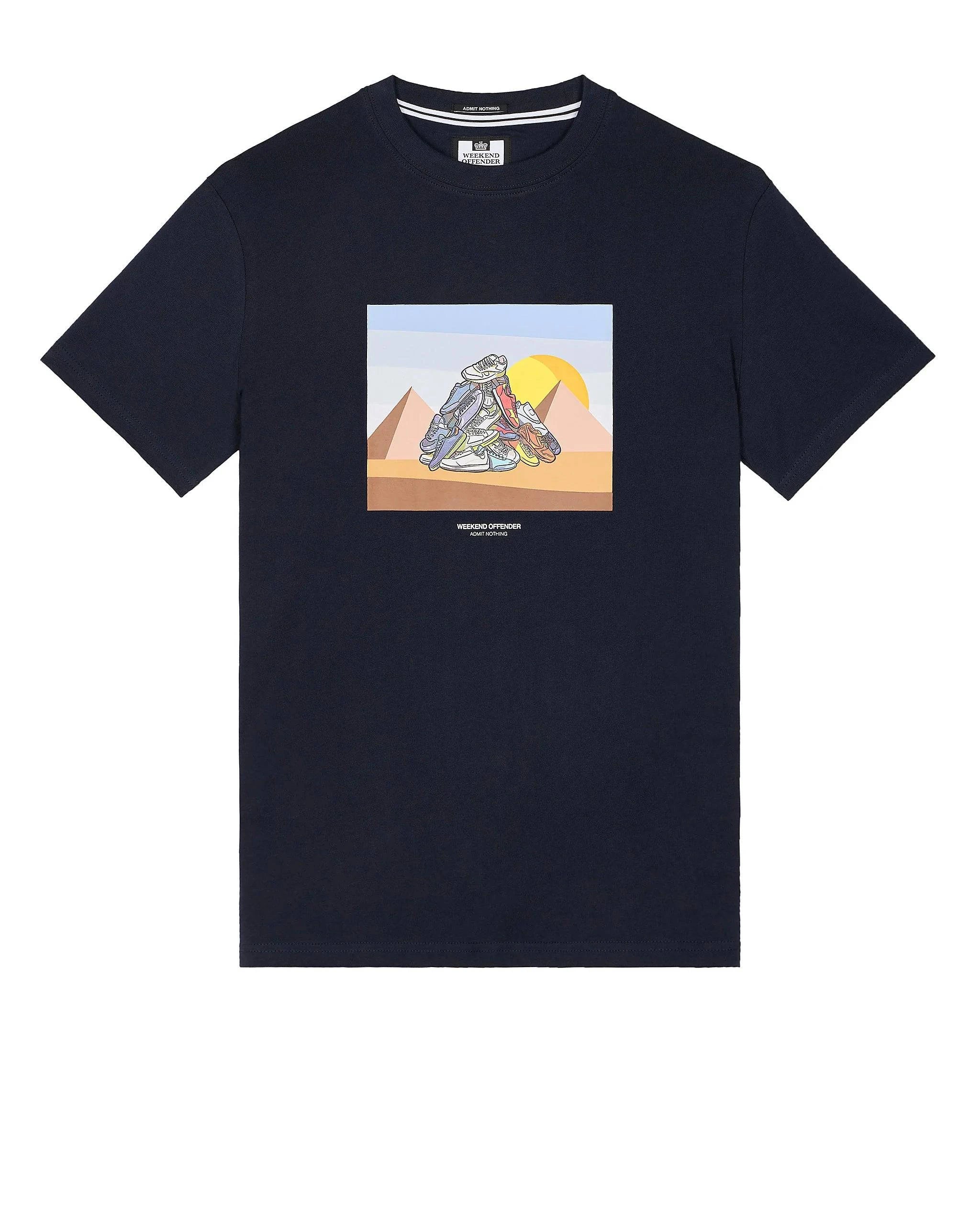 Weekend Offender Geeza Graphic T-Shirt in Navy